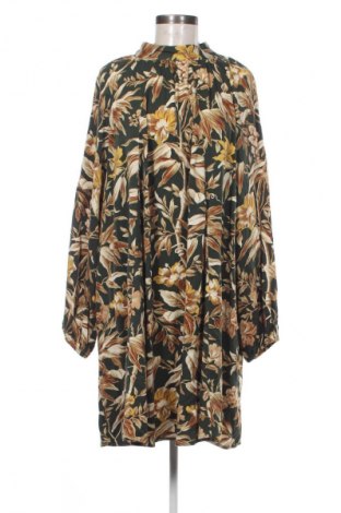 Рокля H&M, Размер XL, Цвят Многоцветен, Цена 14,99 лв.