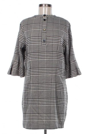 Рокля H&M, Размер XL, Цвят Многоцветен, Цена 9,20 €