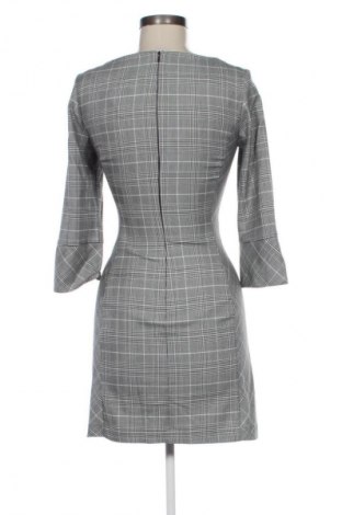 Рокля H&M, Размер XXS, Цвят Многоцветен, Цена 39,00 лв.