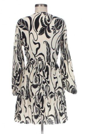 Kleid H&M, Größe M, Farbe Mehrfarbig, Preis 11,99 €