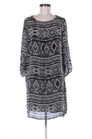 Рокля H&M, Размер XL, Цвят Многоцветен, Цена 20,99 лв.