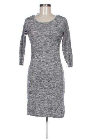 Šaty  H&M, Velikost M, Barva Vícebarevné, Cena  494,00 Kč