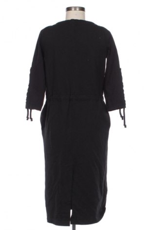 Рокля H&M, Размер S, Цвят Черен, Цена 39,15 лв.