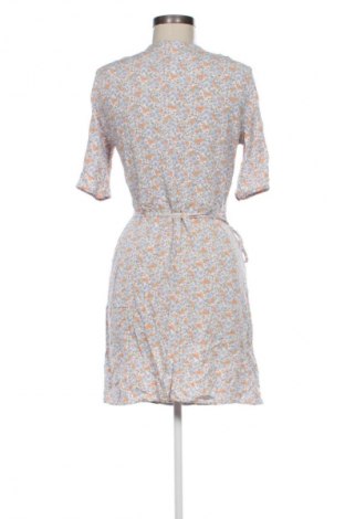 Šaty  H&M, Velikost M, Barva Vícebarevné, Cena  494,00 Kč