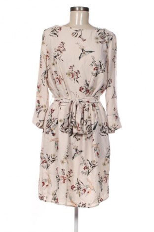 Рокля H&M, Размер XL, Цвят Многоцветен, Цена 20,99 лв.