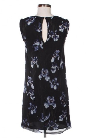 Рокля H&M, Размер S, Цвят Многоцветен, Цена 39,00 лв.