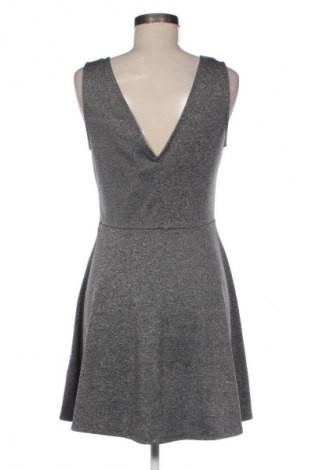 Kleid H&M Divided, Größe XL, Farbe Grau, Preis 19,95 €