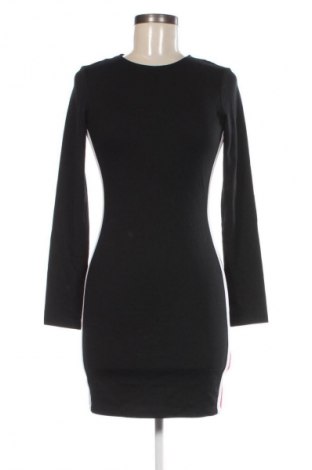 Šaty  H&M Divided, Velikost M, Barva Černá, Cena  189,00 Kč