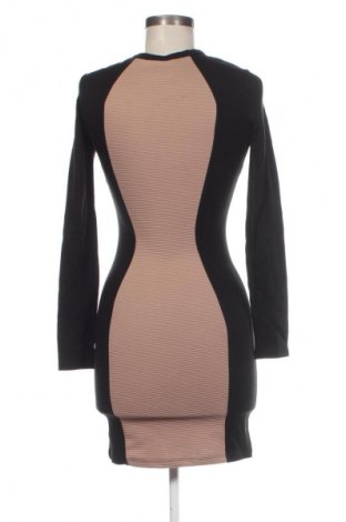 Рокля H&M Divided, Размер XS, Цвят Многоцветен, Цена 11,99 лв.