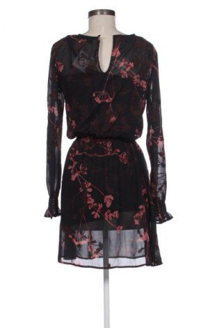 Kleid Ichi, Größe S, Farbe Mehrfarbig, Preis 9,99 €