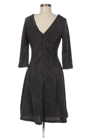 Рокля Jake*s, Размер M, Цвят Многоцветен, Цена 31,99 лв.