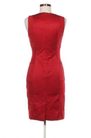 Sukienka Jones, Rozmiar S, Kolor Czerwony, Cena 110,07 zł