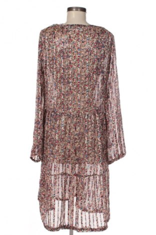 Ruha MSCH, Méret M, Szín Sokszínű, Ár 5 419 Ft