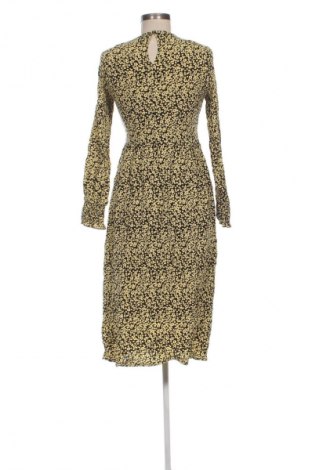 Ruha MSCH, Méret S, Szín Sokszínű, Ár 7 269 Ft