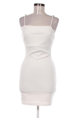 Рокля Mango, Размер S, Цвят Бял, Цена 30,99 лв.