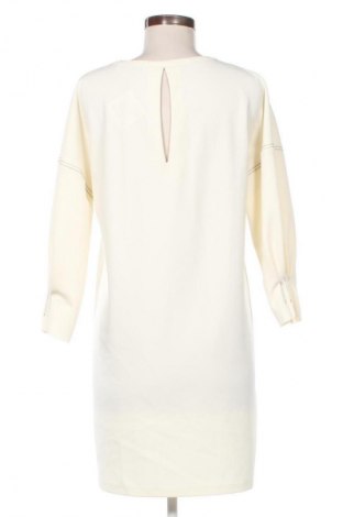Рокля Mango, Размер M, Цвят Екрю, Цена 30,99 лв.