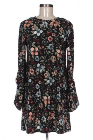 Рокля Mango, Размер M, Цвят Многоцветен, Цена 20,99 лв.