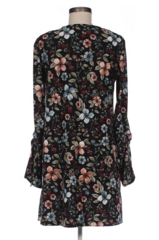 Рокля Mango, Размер M, Цвят Многоцветен, Цена 20,99 лв.