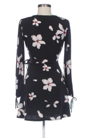 Kleid Mango, Größe XS, Farbe Mehrfarbig, Preis 17,00 €