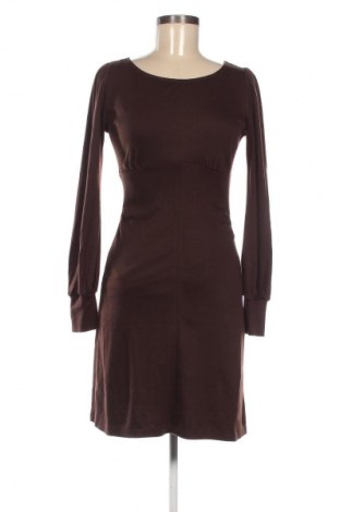 Рокля Mango, Размер S, Цвят Кафяв, Цена 33,82 лв.