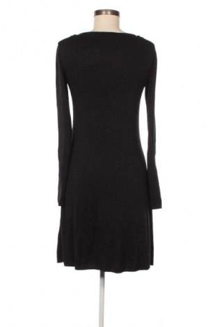 Рокля Manguun, Размер S, Цвят Черен, Цена 33,99 лв.