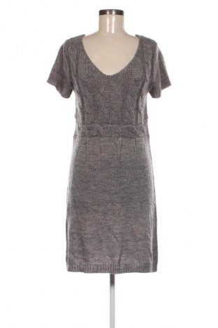 Kleid Miss H., Größe M, Farbe Grau, Preis 23,99 €