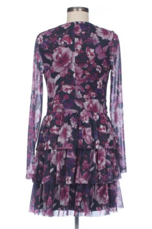 Kleid Mohito, Größe M, Farbe Mehrfarbig, Preis 19,96 €