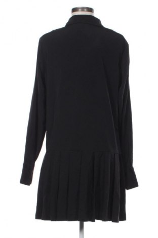 Kleid Monki, Größe M, Farbe Schwarz, Preis 29,99 €
