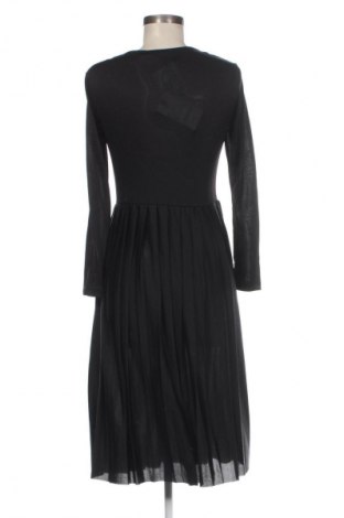 Šaty  NA-KD, Velikost M, Barva Černá, Cena  1 649,00 Kč