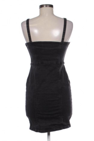 Kleid New Look, Größe M, Farbe Schwarz, Preis 19,95 €