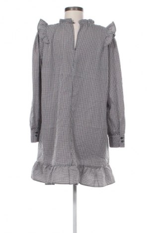 Šaty  New Look, Veľkosť XL, Farba Viacfarebná, Cena  14,95 €