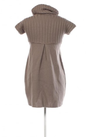 Рокля Northland, Размер S, Цвят Бежов, Цена 29,99 лв.