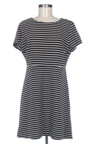 Рокля Now, Размер XXL, Цвят Многоцветен, Цена 33,99 лв.