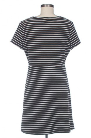 Рокля Now, Размер XXL, Цвят Многоцветен, Цена 33,99 лв.