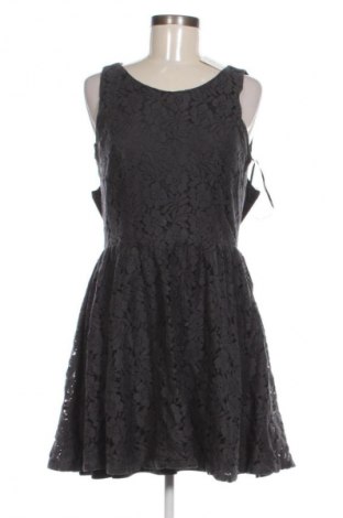 Šaty  ONLY, Velikost M, Barva Šedá, Cena  319,00 Kč