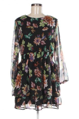 Рокля ONLY, Размер L, Цвят Многоцветен, Цена 62,99 лв.