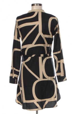 Рокля ONLY, Размер XS, Цвят Многоцветен, Цена 62,99 лв.