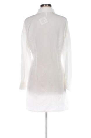 Ruha Object, Méret M, Szín Fehér, Ár 27 669 Ft