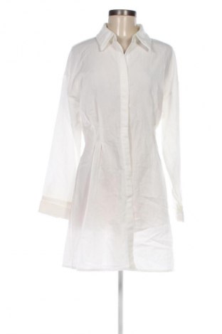 Ruha Object, Méret M, Szín Fehér, Ár 27 669 Ft