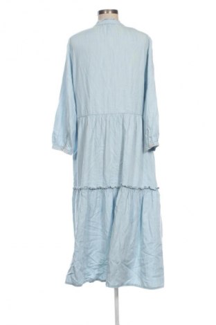 Kleid Oui, Größe M, Farbe Blau, Preis 41,99 €