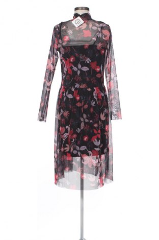 Šaty  Pieces, Veľkosť S, Farba Viacfarebná, Cena  8,95 €