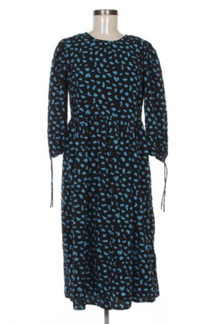 Рокля Pieces, Размер M, Цвят Многоцветен, Цена 33,82 лв.