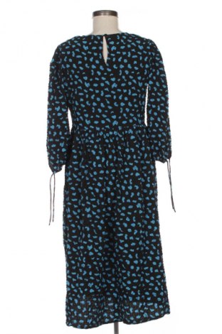 Рокля Pieces, Размер M, Цвят Многоцветен, Цена 33,82 лв.