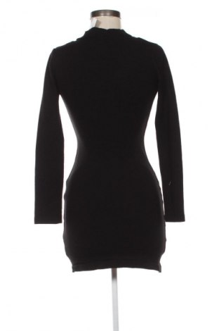 Рокля Pout, Размер S, Цвят Черен, Цена 39,00 лв.