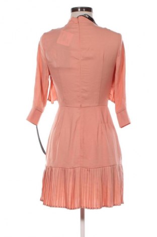 Šaty  Pretty Little Thing, Velikost S, Barva Oranžová, Cena  339,00 Kč