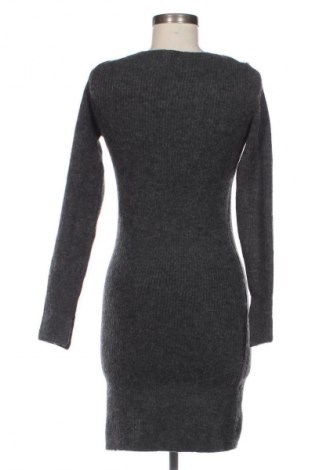 Рокля Primark, Размер XS, Цвят Черен, Цена 19,99 лв.