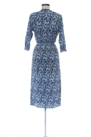 Šaty  Pull&Bear, Velikost S, Barva Vícebarevné, Cena  494,00 Kč