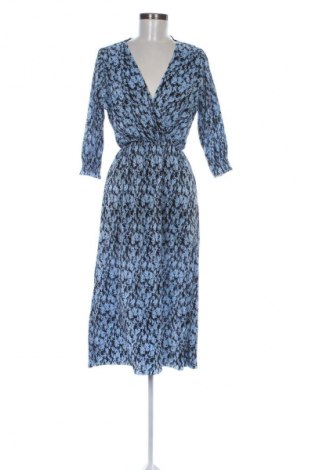 Šaty  Pull&Bear, Velikost S, Barva Vícebarevné, Cena  494,00 Kč