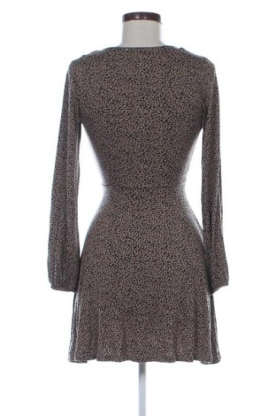 Kleid Pull&Bear, Größe S, Farbe Mehrfarbig, Preis € 17,99