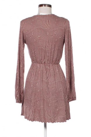 Kleid Pull&Bear, Größe S, Farbe Mehrfarbig, Preis € 11,99
